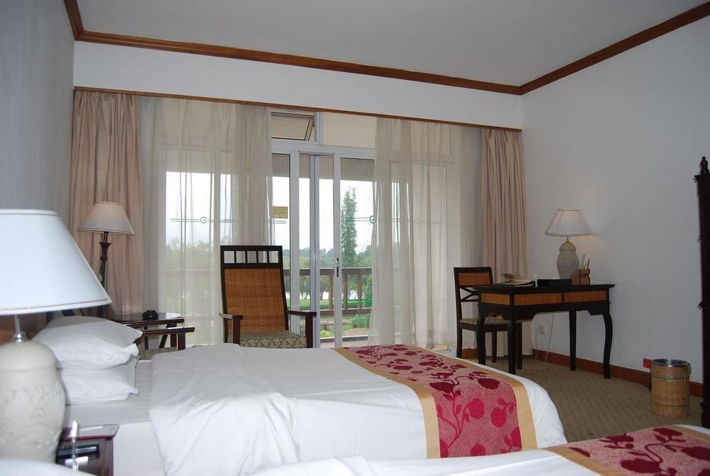 Yunnan Dianchi Garden Resort Hotel & Spa Kunming Esterno foto
