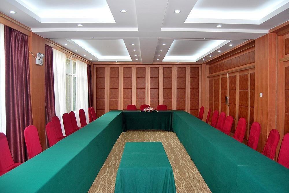 Yunnan Dianchi Garden Resort Hotel & Spa Kunming Esterno foto