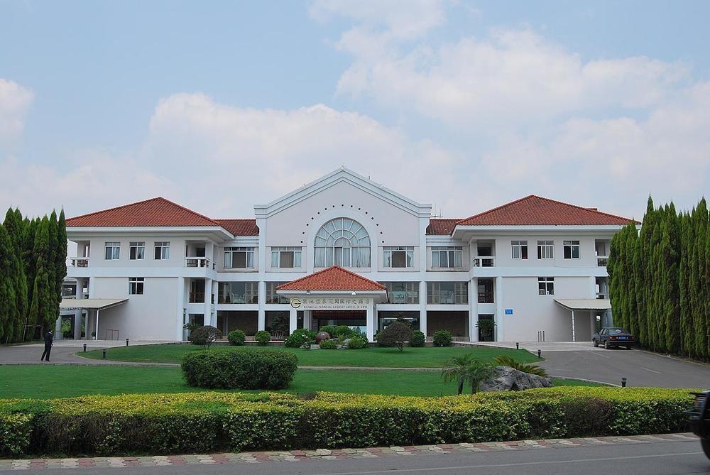 Yunnan Dianchi Garden Resort Hotel & Spa Kunming Esterno foto