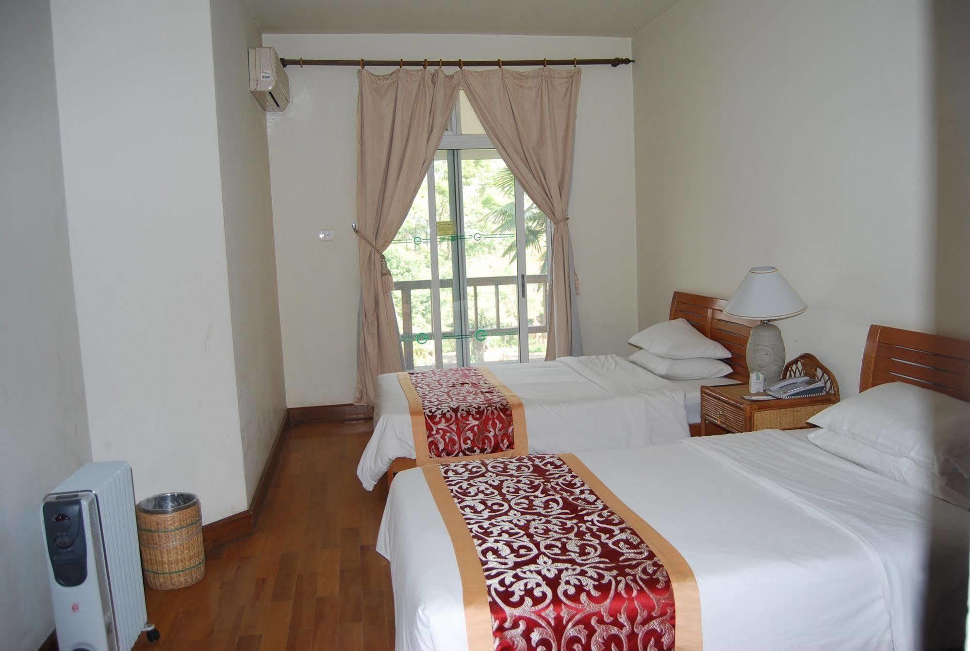 Yunnan Dianchi Garden Resort Hotel & Spa Kunming Esterno foto