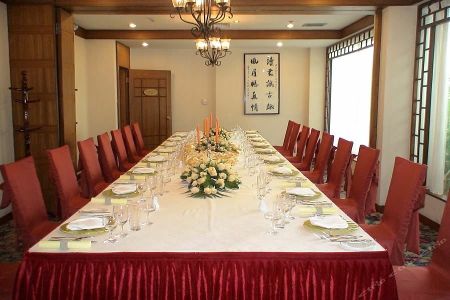 Yunnan Dianchi Garden Resort Hotel & Spa Kunming Esterno foto